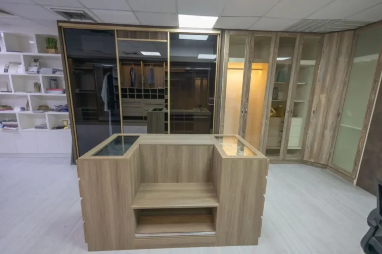 Sliding closets
