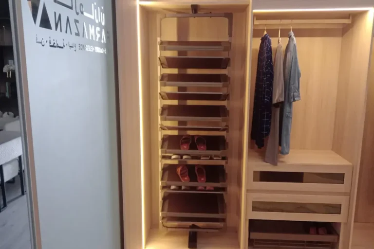 Hinged cabinets